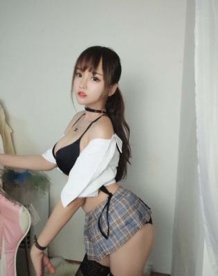小柔涂了春药被一群人轮_1080完整视频观看