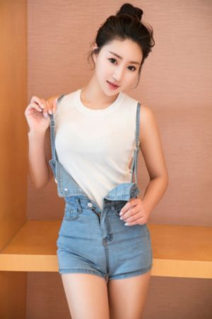 白丝美女被x_HD在线观看高清