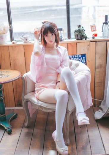 白领少妇人妻22p_云播放粤语日本成人在线