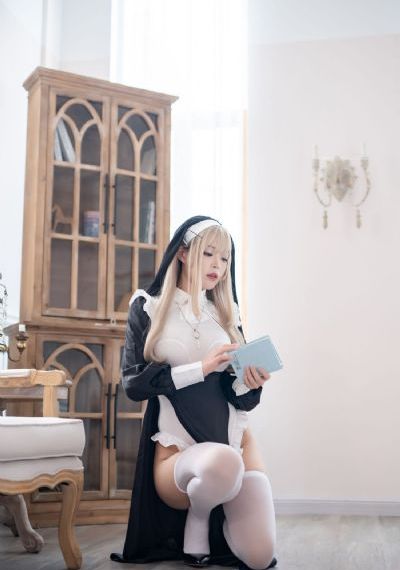 胸部隐隐约约的疼怎么回事_国产剧HD在线观看
